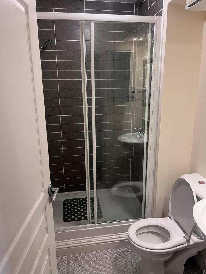 Shelly'S Place Apartman Glasgow Kültér fotó